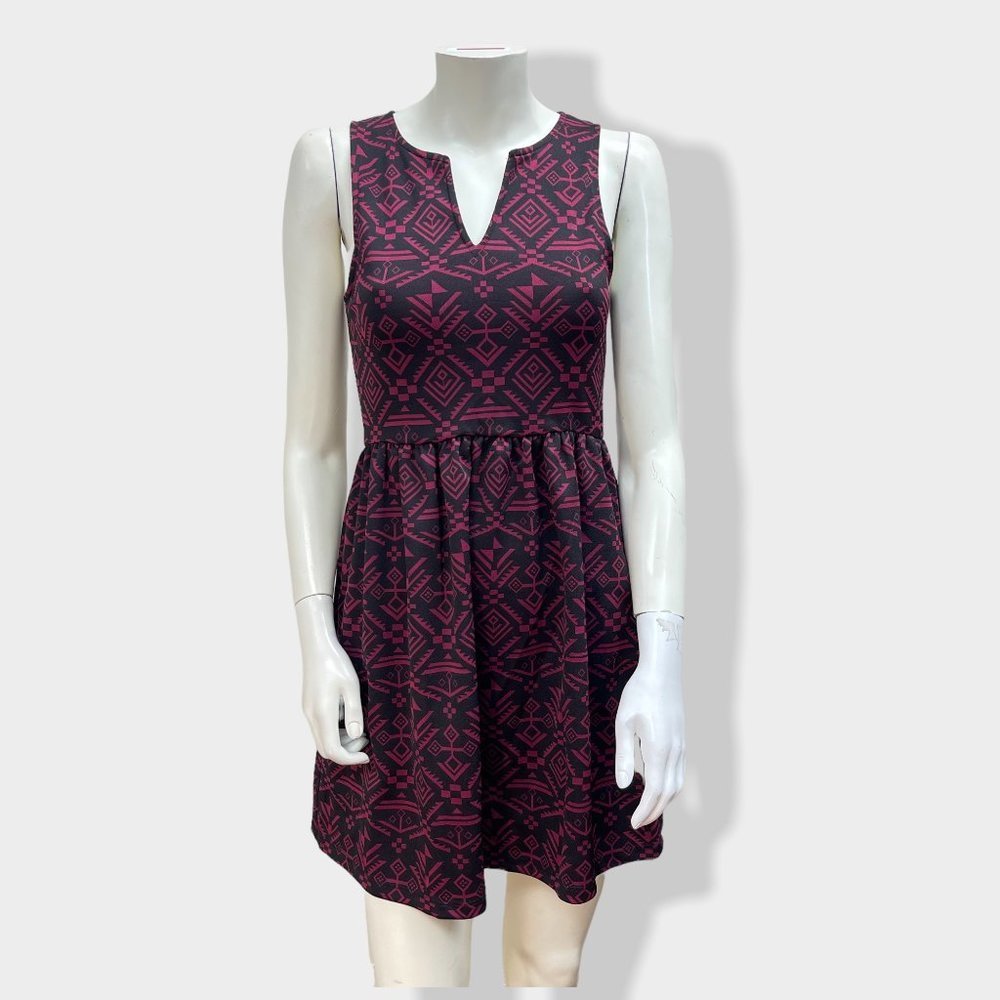 EVERLY Patterned‎ Sleeveless Dress